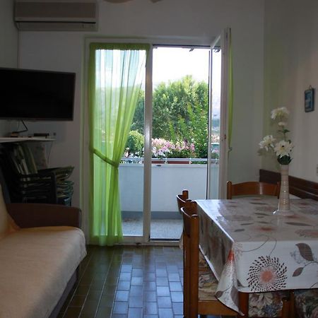 Mediterranean Oasis Apartments Baška Eksteriør bilde
